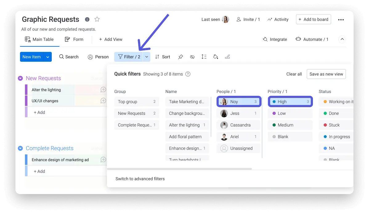 Montre comment filtrer les demandes marketing internes en utilisant la fonctionnalité de filtrage du tableau de bord de monday.com.